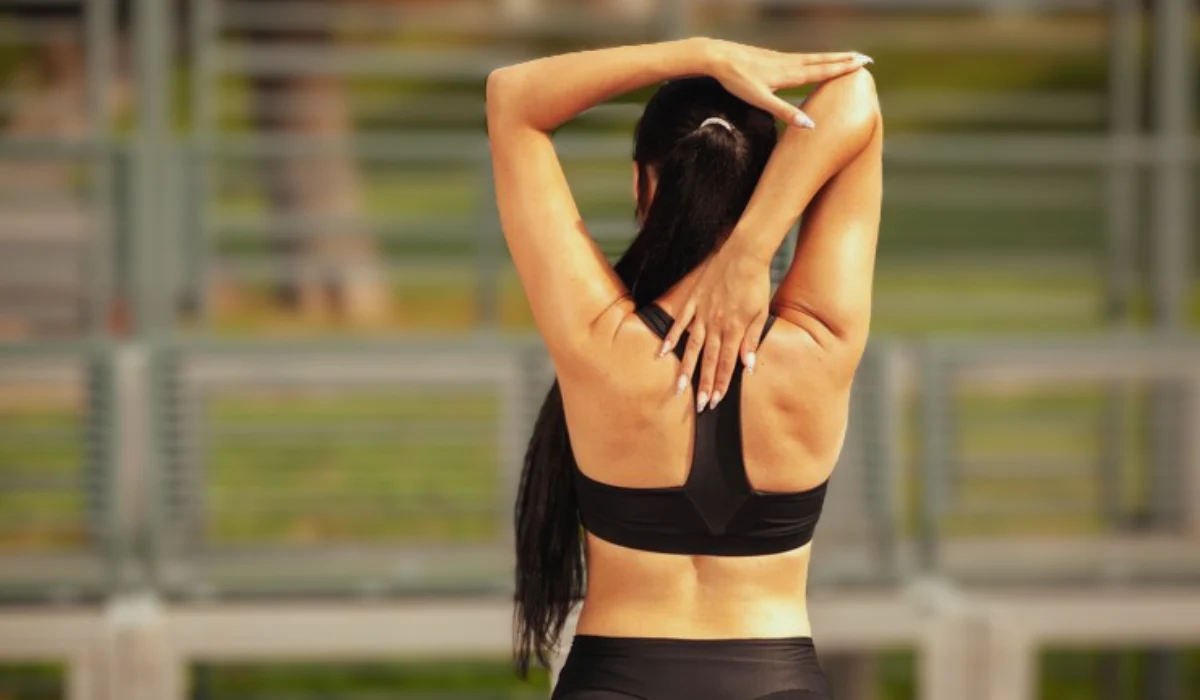 Dynamic Back And Shoulder Stretch