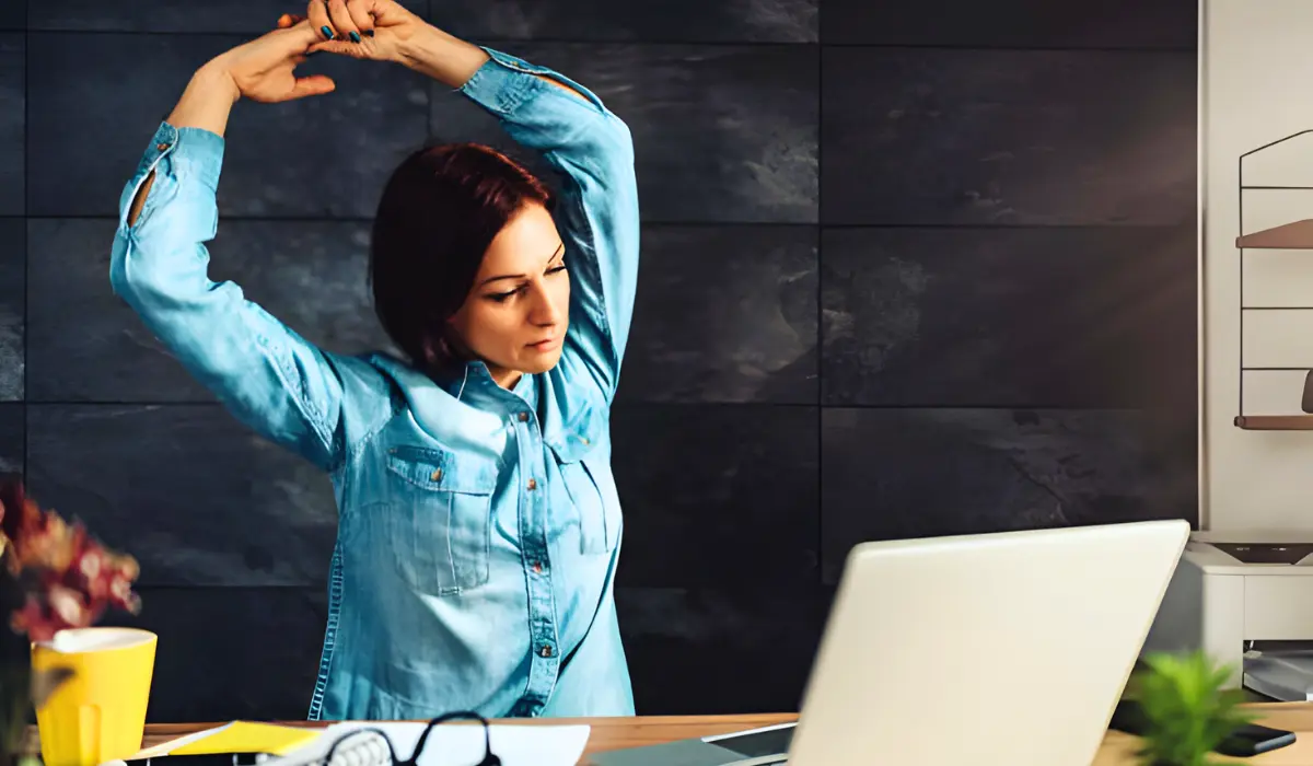 Best Desk Stretches To Improve Your Efficiency At Work
