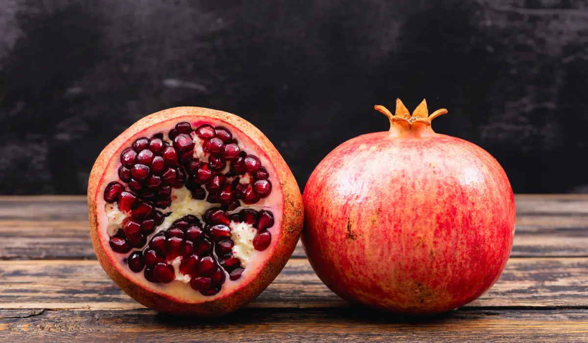 Top 12 health benefits of pomegranate
